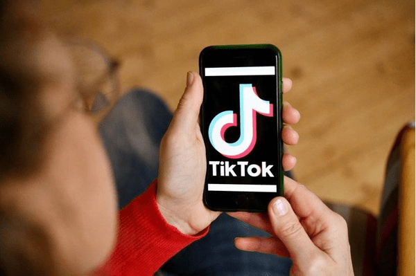 TIK TOK